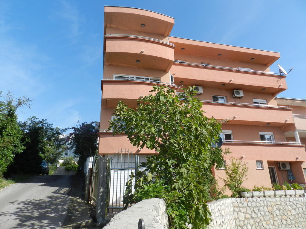 Apartments Baja Ulcinj Esterno foto